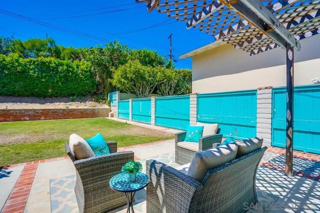 531 Via Monte Doro, Redondo Beach, California 90277, 3 Bedrooms Bedrooms, ,2 BathroomsBathrooms,Residential,Sold,Via Monte Doro,210024600