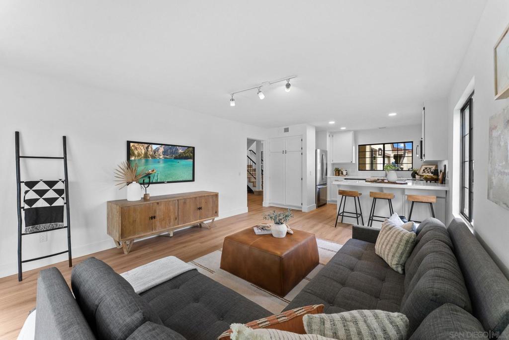 MLS #250029701SD img 9