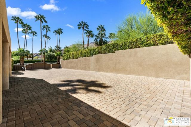 526 W Chino Canyon Road, Palm Springs, CA 92262