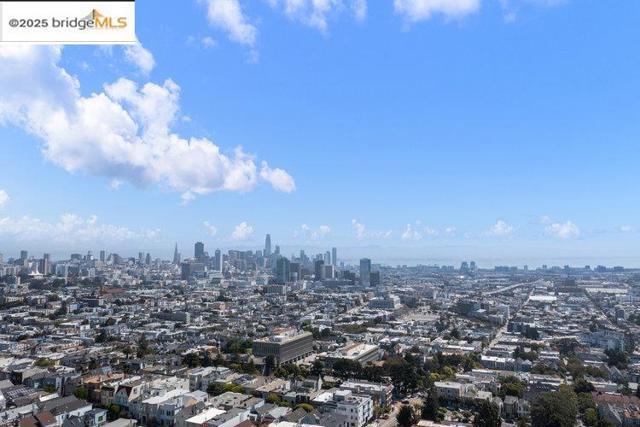 351 Buena Vista Ave E, San Francisco CA: https://media.crmls.org/mediaz/60afa19f-add4-4cbc-b551-7cf1c606a804.jpg