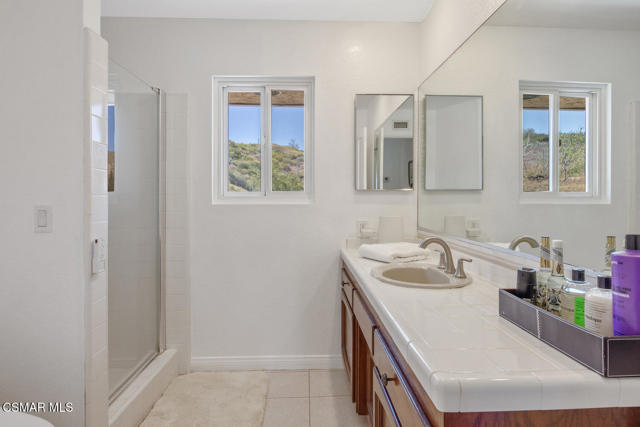 3166 Sycamore Drive, Simi Valley CA: https://media.crmls.org/mediaz/60b10916-2c48-46ef-bd8c-181f1588bc41.jpg