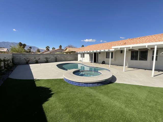 69835 Bluegrass Way, Cathedral City CA: https://media.crmls.org/mediaz/60b2180f-34e8-4b80-90c7-bf673fbb13d3.jpg