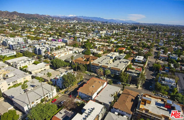 561 N Sweetzer Avenue, West Hollywood CA: https://media.crmls.org/mediaz/60b26064-295c-425f-ad1f-0e26016f4917.jpg