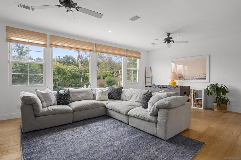 MLS #250040926SD image #25