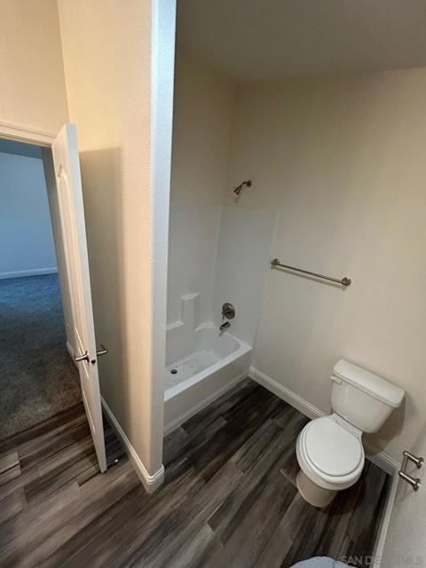 8975 Lamar St, Spring Valley CA: https://media.crmls.org/mediaz/60b39a56-9011-4c7e-a6cb-7260ef7a70f3.jpg