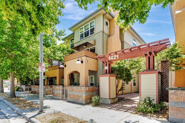 1421 N 1st Street, San Jose CA: https://media.crmls.org/mediaz/60b412d1-79a7-46dc-afa1-402610a0440d.jpg
