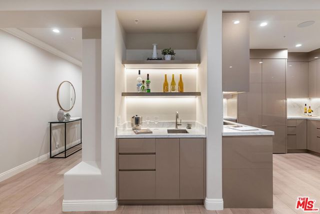 11500 San Vicente Boulevard, Los Angeles CA: https://media.crmls.org/mediaz/60b566db-0ef5-4179-a0a1-1c26cc9ae75e.jpg