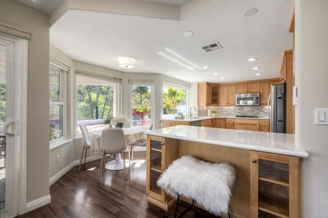 Detail Gallery Image 13 of 74 For 10847 Portobelo Dr, San Diego,  CA 92124 - 4 Beds | 3 Baths