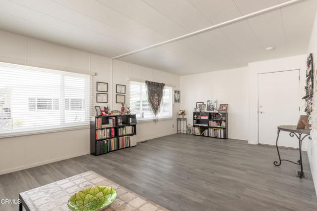 Detail Gallery Image 10 of 26 For 17 Don Antonio Way #17,  Ojai,  CA 93023 - 2 Beds | 2 Baths