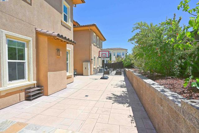 3009 Drysdale St, Danville CA: https://media.crmls.org/mediaz/60b714ee-04d4-4cc0-92f4-80cef4d39f9f.jpg