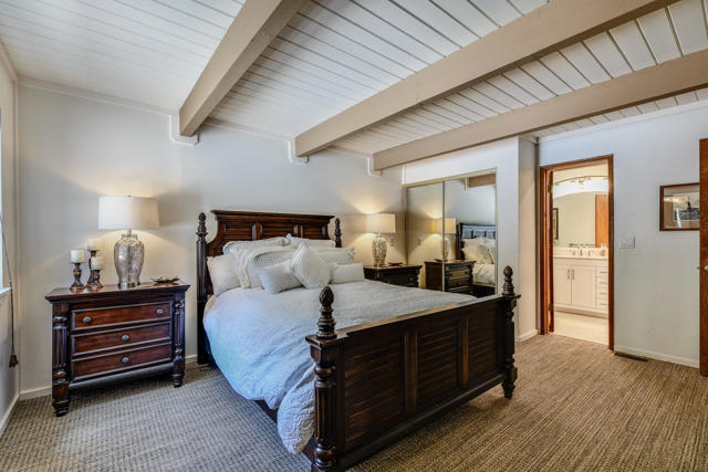 24873 Ponderosa Drive, Idyllwild CA: https://media.crmls.org/mediaz/60b7ddb9-dd2e-4905-a893-e3939c88312d.jpg