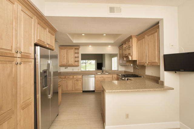 705 Vista Lago Circle N, Palm Desert, CA 92211