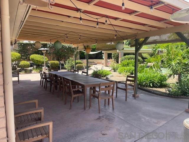 444 N N El Camino Real, Encinitas CA: https://media.crmls.org/mediaz/60b9e838-a4a0-4cc9-ad9a-e46bec01edba.jpg