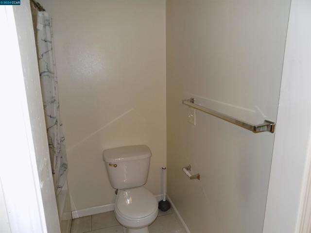 bathroom 3- 3rd floor hall