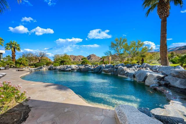79235 Tom Fazio N Lane, La Quinta CA: https://media.crmls.org/mediaz/60ba25fb-1a0a-486f-a651-a85bc5e7024c.jpg