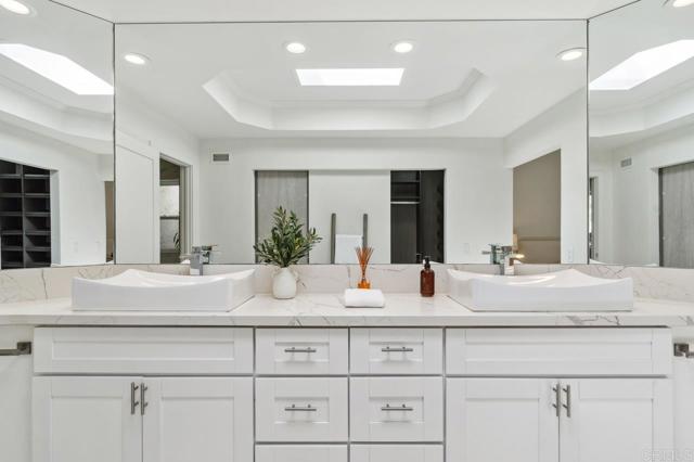 Detail Gallery Image 41 of 75 For 6525 Caminito Northland, La Jolla,  CA 92037 - 4 Beds | 3/1 Baths