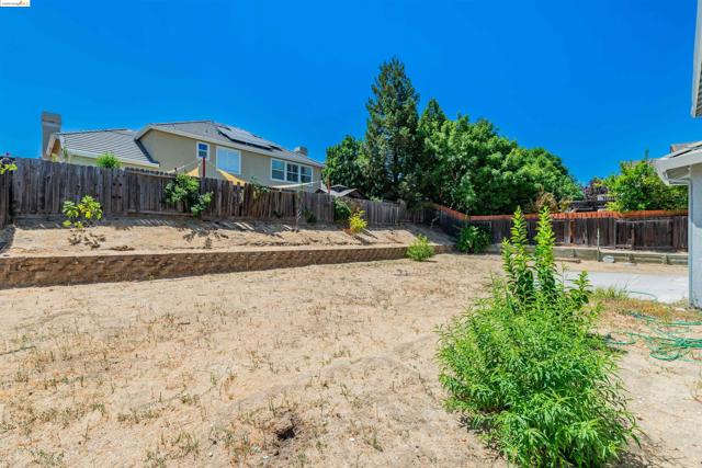 Image 19 of 20 For 2520 Stanford Way