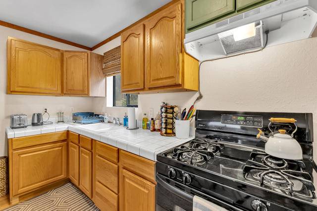 53962 Marian View Drive, Idyllwild CA: https://media.crmls.org/mediaz/60bb02e8-8b32-4c68-9ad7-35c9a7ba59c7.jpg