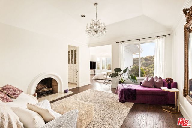 Drew Fenton | 2113 Stoney Hill Road Los Angeles CA | MLS: 7403799