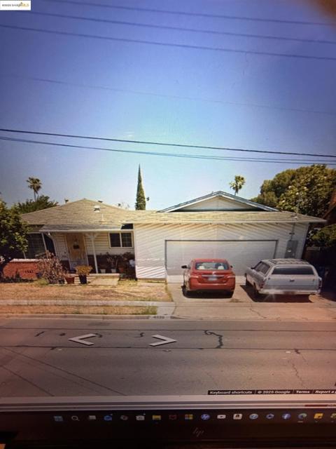 4320 Delta Fair Blvd, Antioch CA: https://media.crmls.org/mediaz/60bb9f6a-7bac-4fb4-80d3-e53ae86aa041.jpg