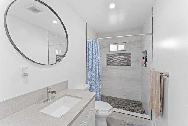 Detail Gallery Image 11 of 23 For 1045 Howard Ave, Escondido,  CA 92029 - 4 Beds | 3 Baths