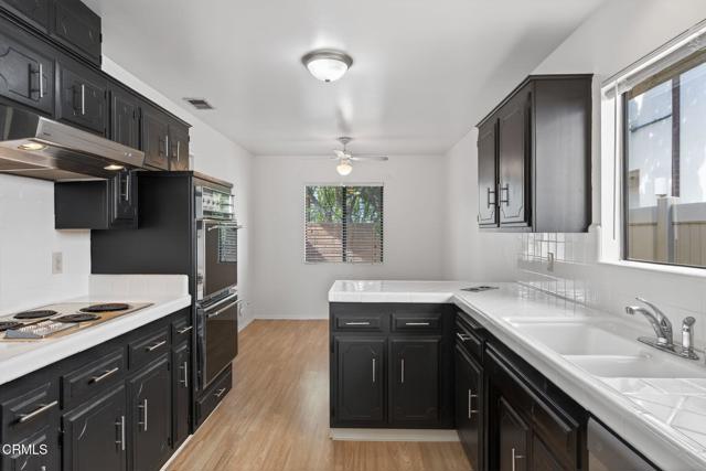 Detail Gallery Image 15 of 50 For 2920 Seahorse Ave, Ventura,  CA 93001 - 3 Beds | 2 Baths