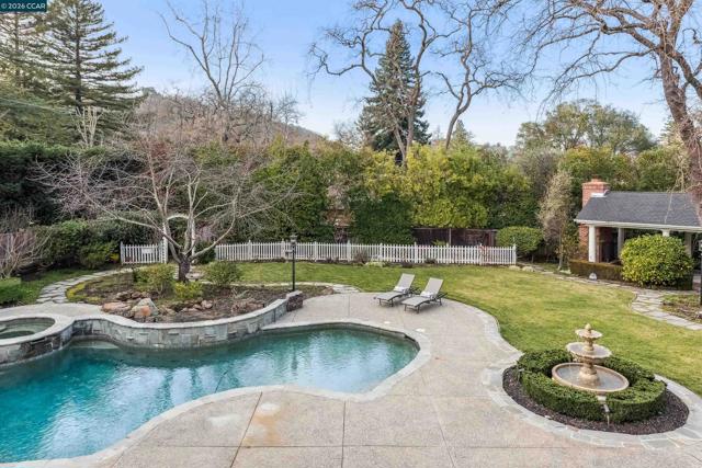 Image 38 of 60 For 45 Lark Place