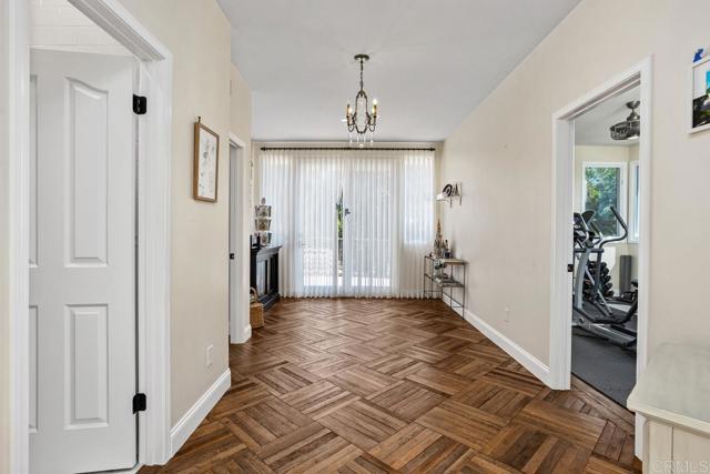 3433 Western Springs Rd, Encinitas CA: https://media.crmls.org/mediaz/60bd8ba3-6360-49e6-8cb9-2c85f0f8652a.jpg
