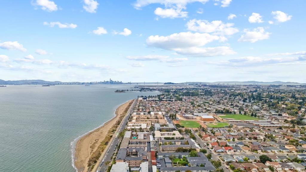 60Bde122 6788 475B 82E3 B0Adf8C78160 2101 Shoreline Drive #437, Alameda, Ca 94501 &Lt;Span Style='BackgroundColor:transparent;Padding:0Px;'&Gt; &Lt;Small&Gt; &Lt;I&Gt; &Lt;/I&Gt; &Lt;/Small&Gt;&Lt;/Span&Gt;