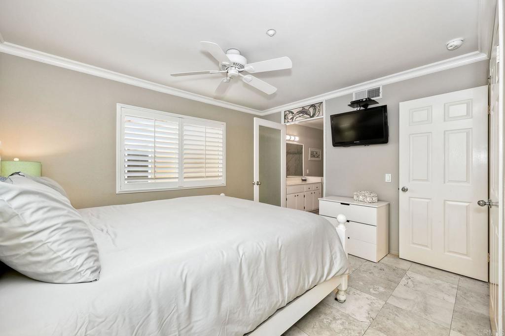 400 The Strand - photo 8