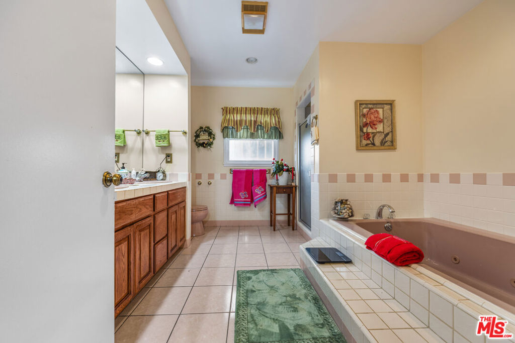 MLS #25620613 image #33