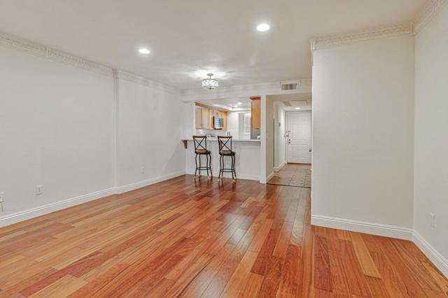 1087 Summerain Court, San Jose CA: https://media.crmls.org/mediaz/60befc3d-7acd-4f93-97c5-74bfd2f5037e.jpg