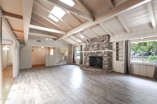 887 Vallombrosa Drive, Pasadena CA: https://media.crmls.org/mediaz/60bf3891-daab-4d61-a05d-6fd5731b87a2.jpg