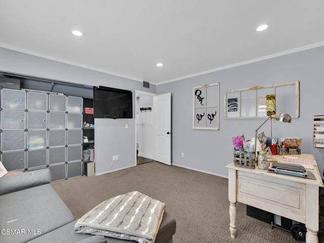2026 Bridgegate Court, Westlake Village CA: https://media.crmls.org/mediaz/60bfb3af-bebc-4ef6-9327-9c9629499edf.jpg