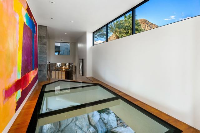 79235 Tom Fazio N Lane, La Quinta CA: https://media.crmls.org/mediaz/60c031ff-c939-4fa9-9251-0e745d54dcb7.jpg