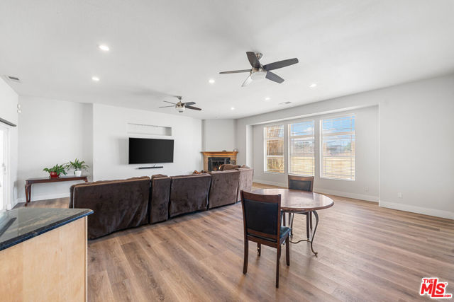 42094 W 21st Street, Lancaster CA: https://media.crmls.org/mediaz/60c18749-ec56-4248-9b22-b3ee06d0f82e.jpg