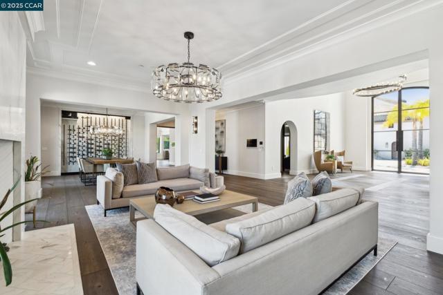1021 Via Del Gato, Alamo CA: https://media.crmls.org/mediaz/60c1ba51-168b-403a-b22b-870fbe02be21.jpg