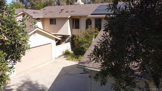 Detail Gallery Image 1 of 23 For 10473 Crosscreek Ter, San Diego,  CA 92131 - 2 Beds | 2/1 Baths