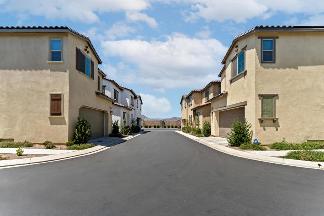 31445 Wieck Road, Winchester CA: https://media.crmls.org/mediaz/60c2a430-14f7-4afc-acd7-c6c8dc0127b9.jpg