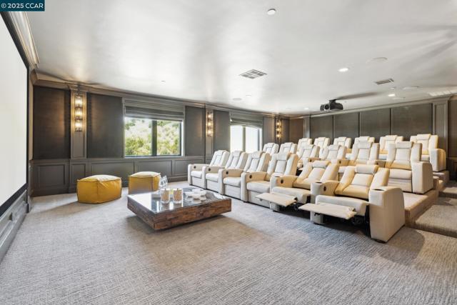 1021 Via Del Gato, Alamo CA: https://media.crmls.org/mediaz/60c2b769-4450-4978-aa24-2b639aa2f1b8.jpg