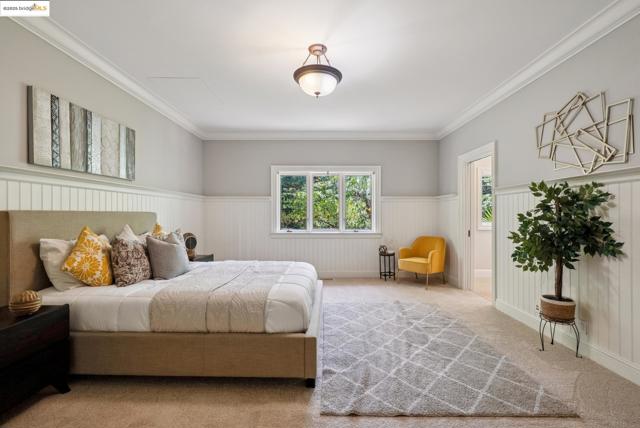9 Burton Vista Ct, Lafayette CA: https://media.crmls.org/mediaz/60c35b13-52ea-4bd8-8491-edd36aa24f23.jpg