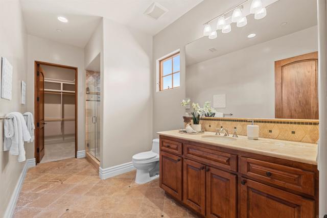 Image 32 of 67 For 2428 Catalina Avenue