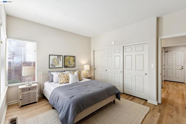 Image 29 of 60 For 674 Crystal Ct