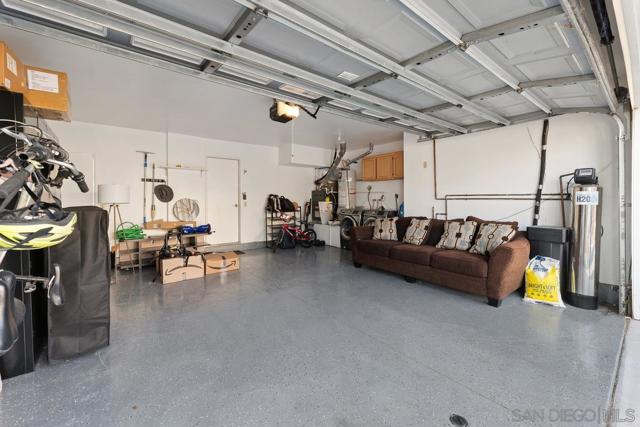 10496 Rancho Carmel dr, San Diego CA: https://media.crmls.org/mediaz/60c802db-38f2-48d4-a157-4b034b374ba2.jpg