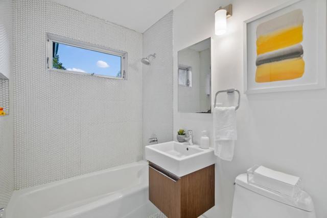 645 Maybell Avenue, Palo Alto CA: https://media.crmls.org/mediaz/60c85180-8b05-47ea-b08d-84a65f24c511.jpg
