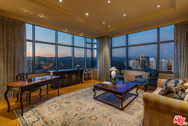 10800 Wilshire Boulevard, Los Angeles CA: https://media.crmls.org/mediaz/60c8d09e-d05e-48a5-ad3a-b5874d0f7541.jpg