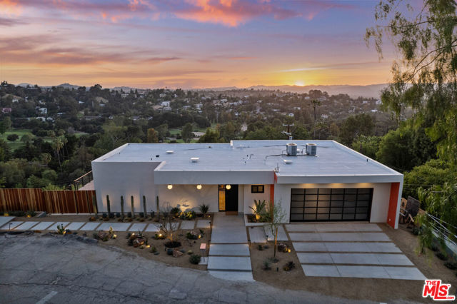 4671 Bedel Street, Woodland Hills CA: https://media.crmls.org/mediaz/60c9b87c-e29a-4b31-b10e-2fddb3a2e59a.jpg