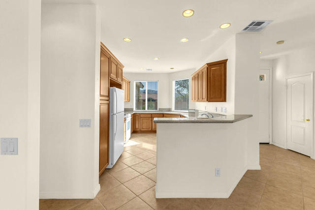 Image 10 of 62 For 8965 Mountain Pass Drive