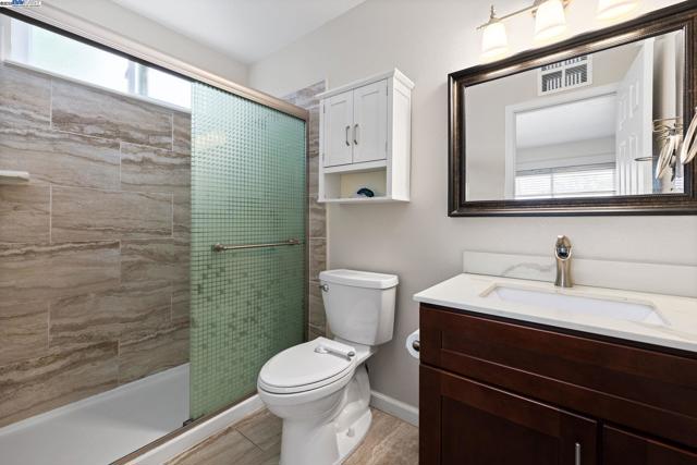 2889 Biddleford Drive, San Ramon CA: https://media.crmls.org/mediaz/60cad701-465d-43b6-b430-d2966b87130b.jpg