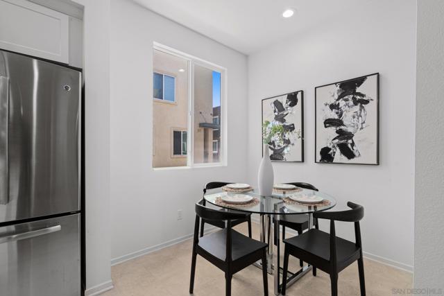 316 Antoni Glen, Escondido CA: https://media.crmls.org/mediaz/60cbd378-00df-4a5f-87d8-b620679c8ecd.jpg